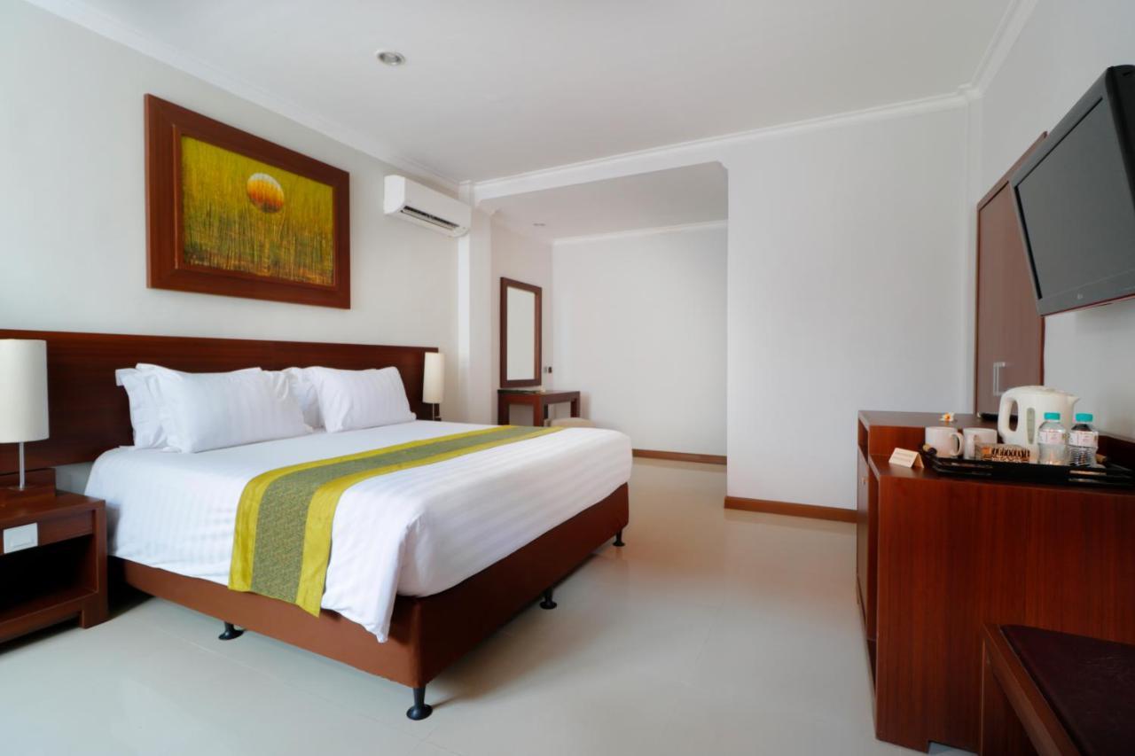 Adi Dharma Hotel Legian Exterior foto